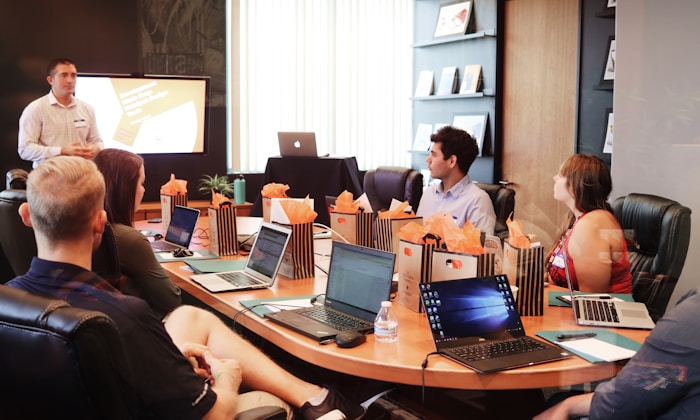 Executives & Strategic Negotiations